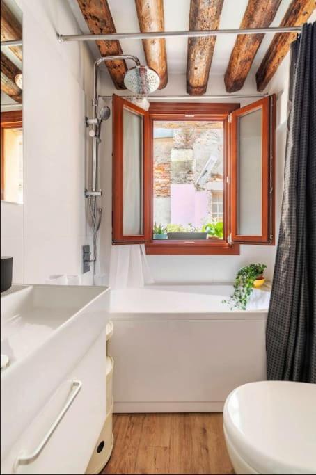 Ca 3 Leoni - Romantic House In The Heart Of Venedik Dış mekan fotoğraf